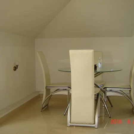 アパート Kirka スプリト