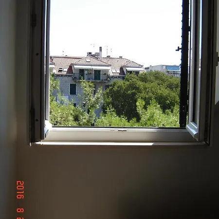 Kirka Apartment *